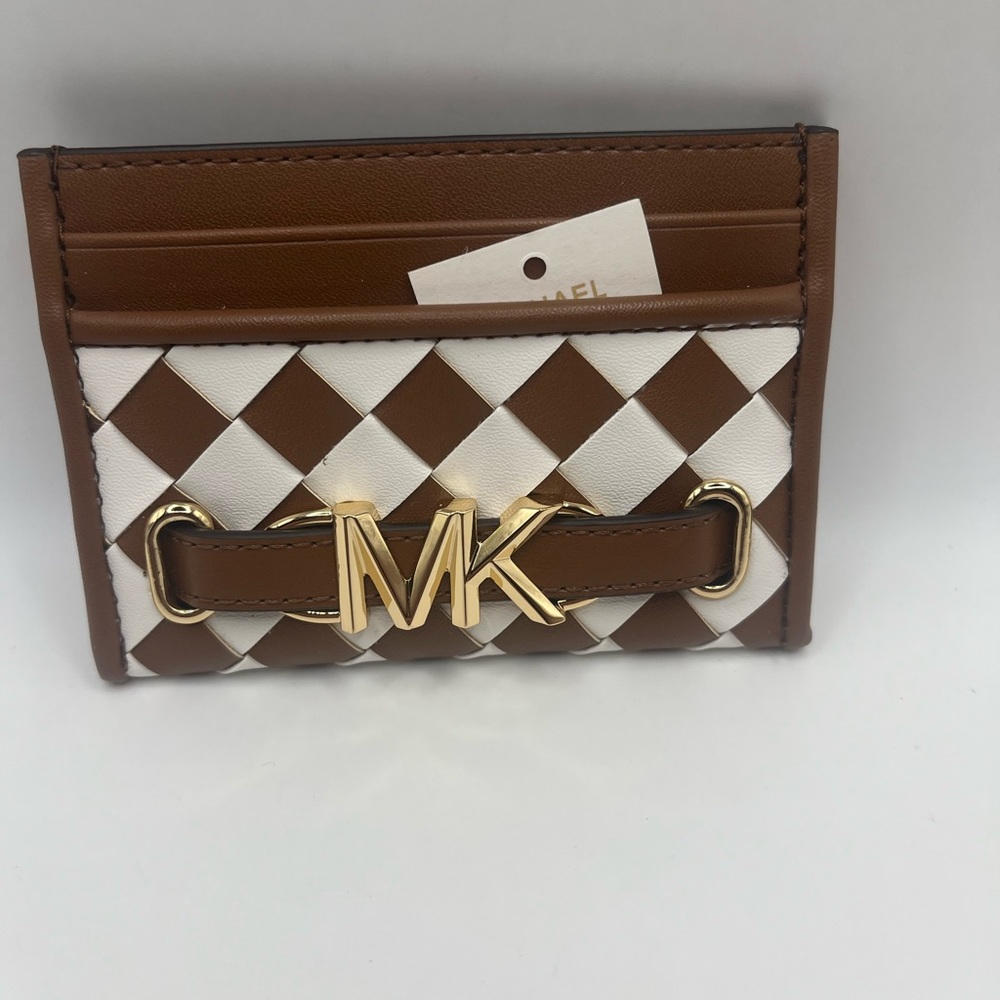 NWT Micheal Kors brown & white card holder